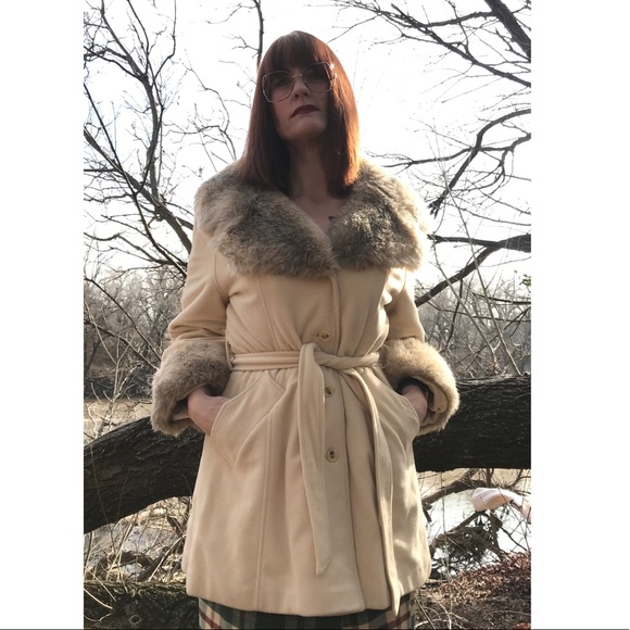 Vintage Jackets & Blazers - Vintage Cream with Faux Fur Collar and Cuffs Coat